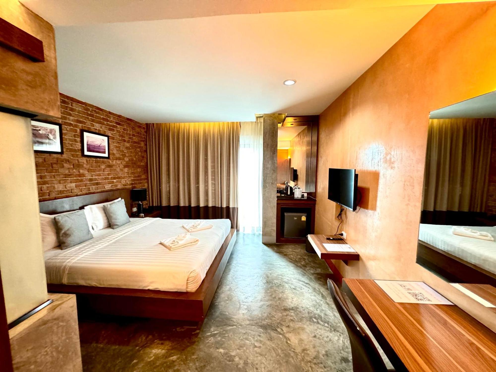De Coze Hotel Patong Dış mekan fotoğraf