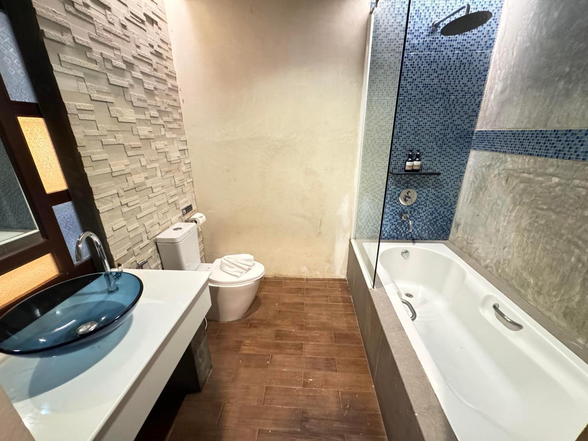 De Coze Hotel Patong Dış mekan fotoğraf