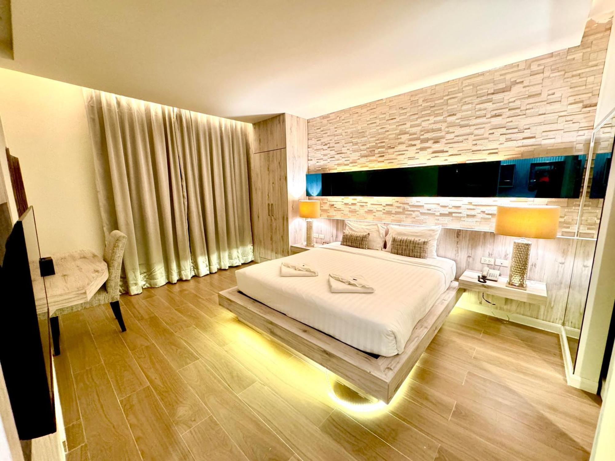De Coze Hotel Patong Dış mekan fotoğraf
