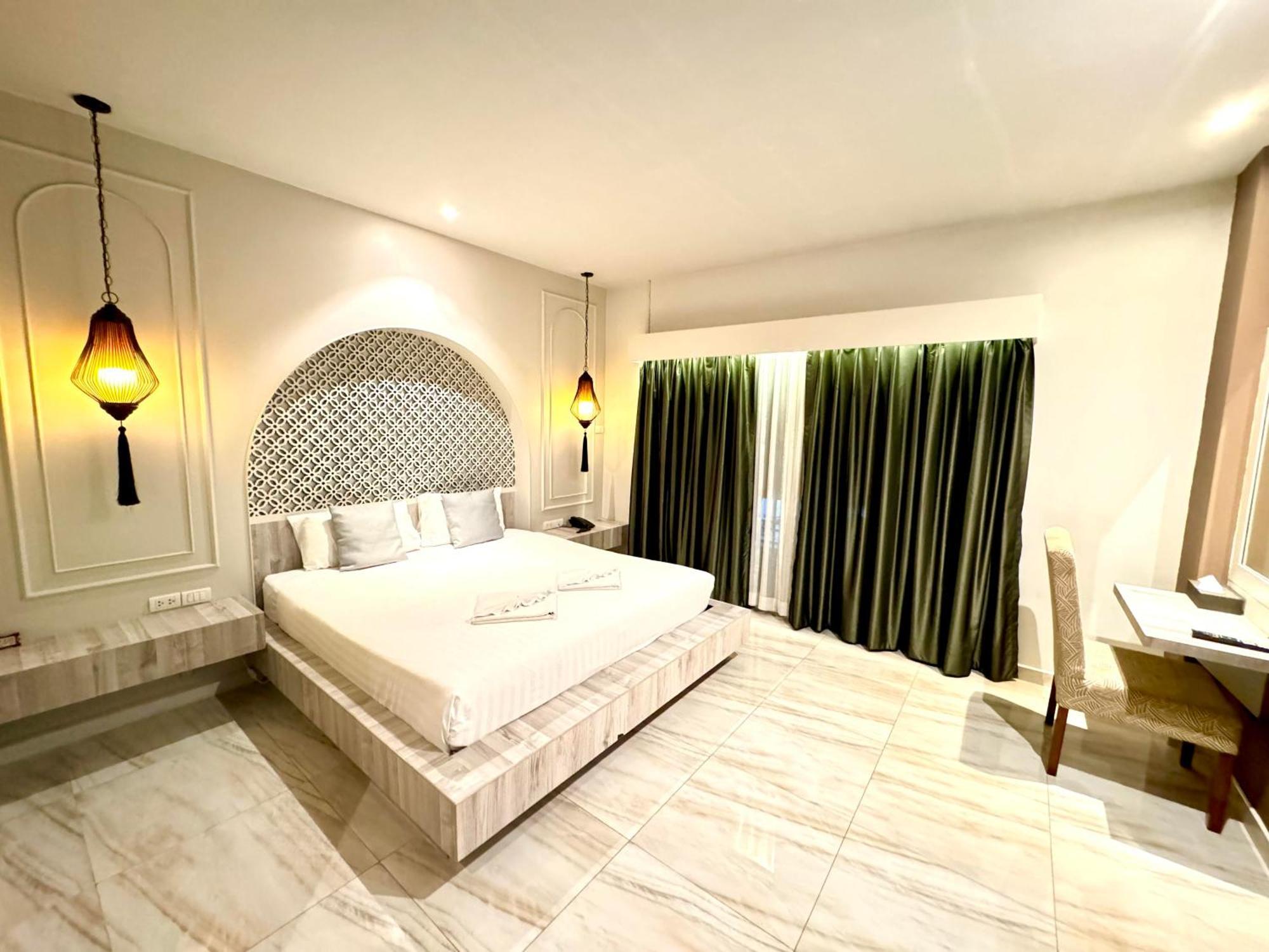 De Coze Hotel Patong Dış mekan fotoğraf