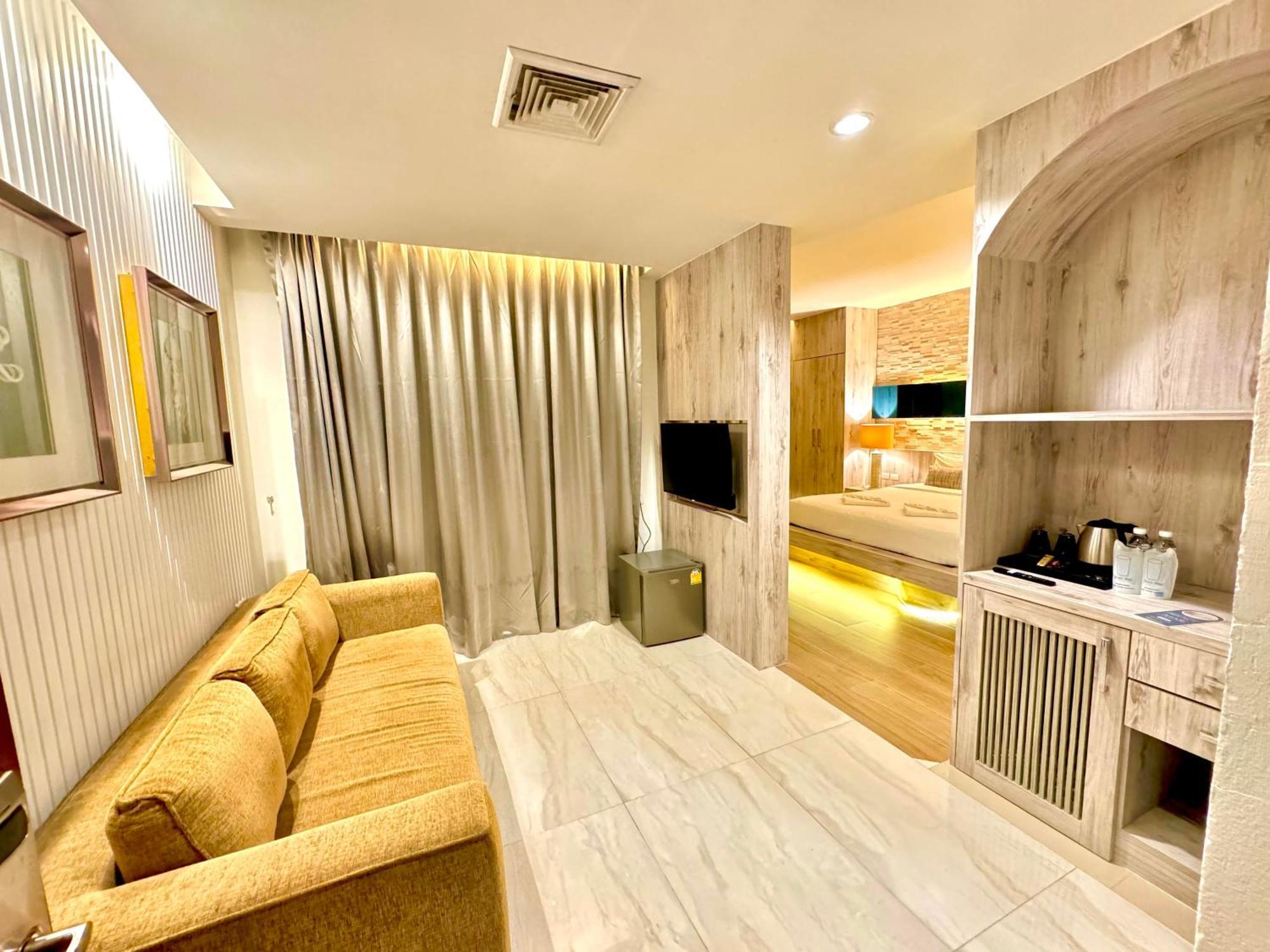 De Coze Hotel Patong Dış mekan fotoğraf