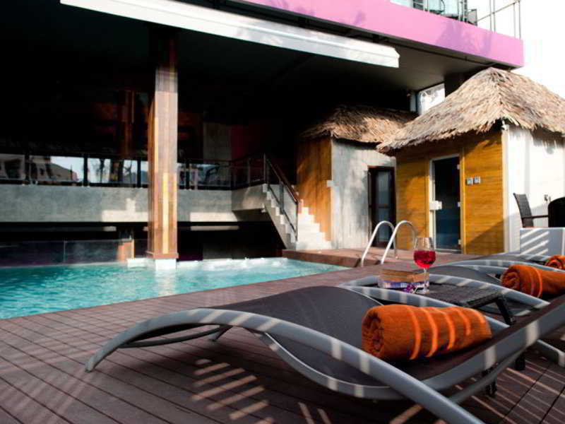 De Coze Hotel Patong Dış mekan fotoğraf